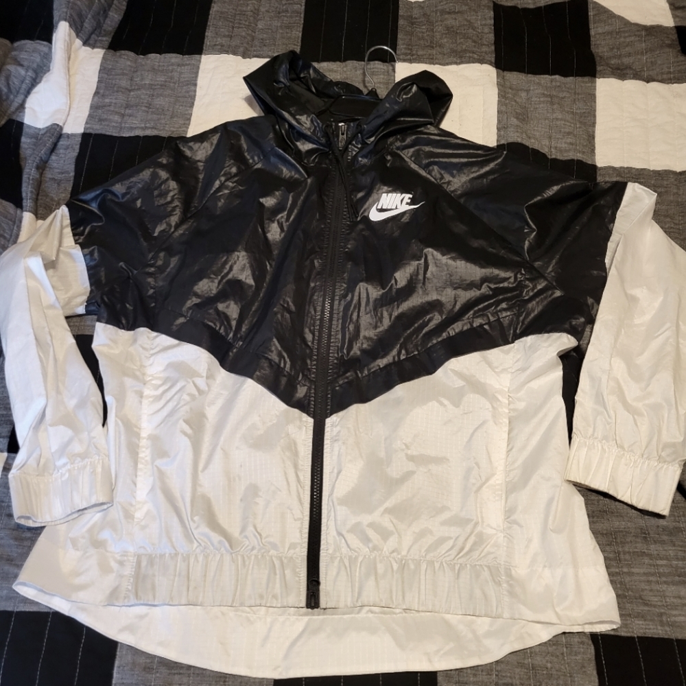 Nike windbreaker
